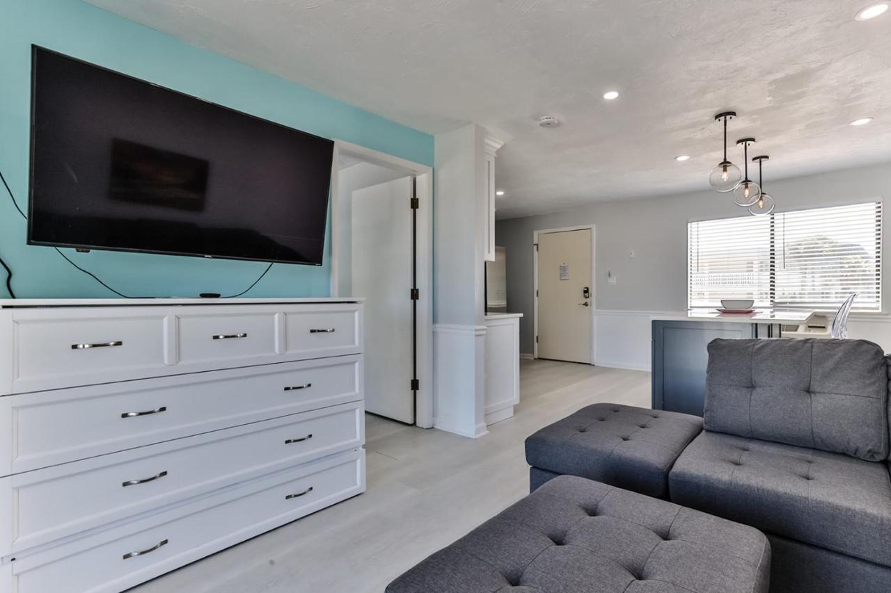 Coastal Waters Hotell New Smyrna Beach Eksteriør bilde