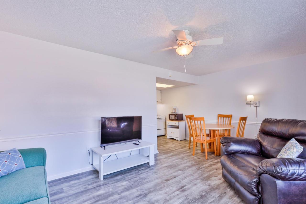 Coastal Waters Hotell New Smyrna Beach Eksteriør bilde