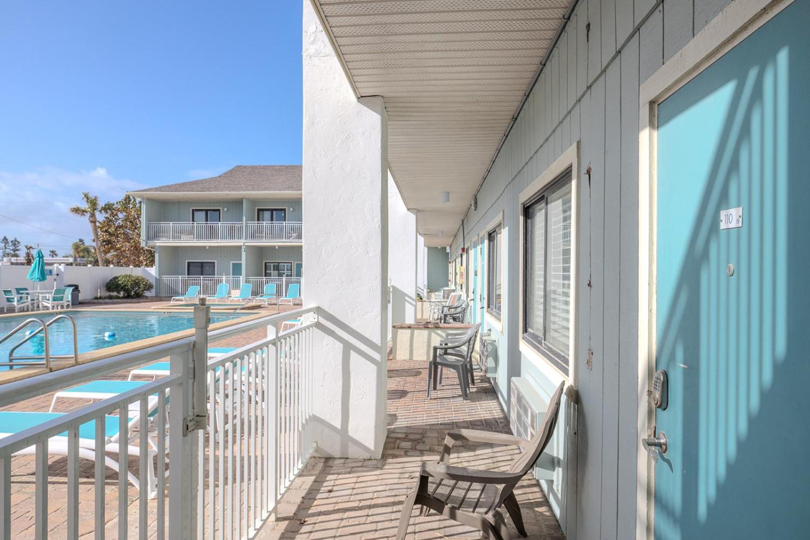 Coastal Waters Hotell New Smyrna Beach Eksteriør bilde