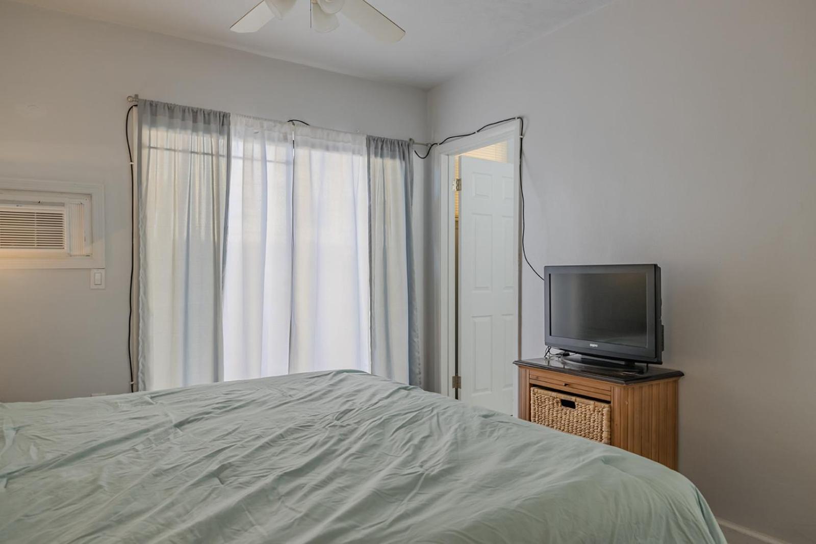 Coastal Waters Hotell New Smyrna Beach Eksteriør bilde