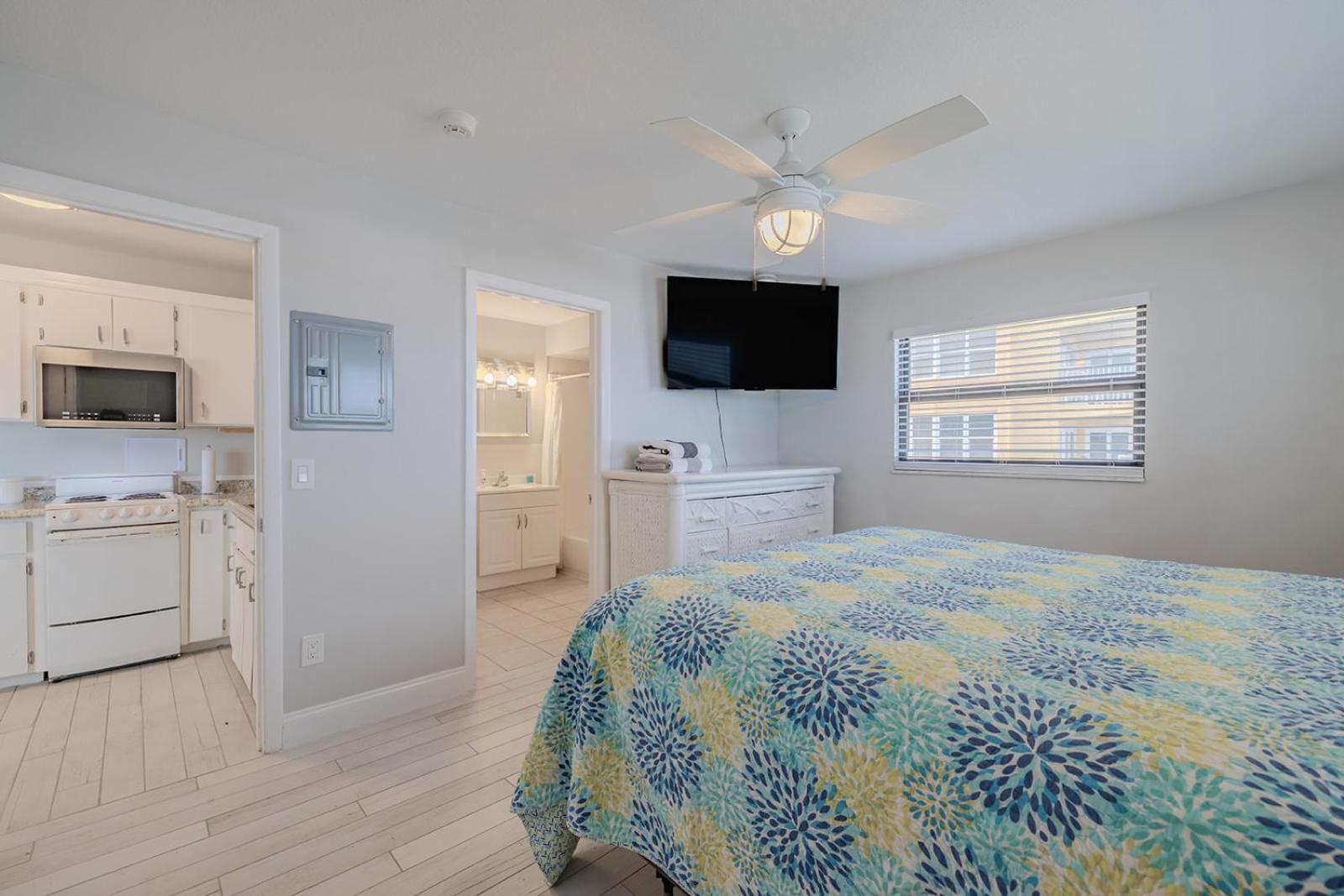Coastal Waters Hotell New Smyrna Beach Eksteriør bilde